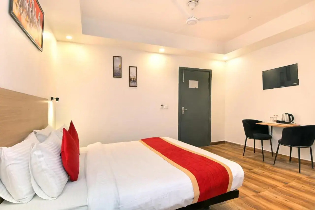 Нойда: Hotel Red York By Byob Hotels