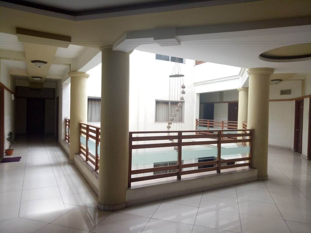 Вапи: hotel mansi