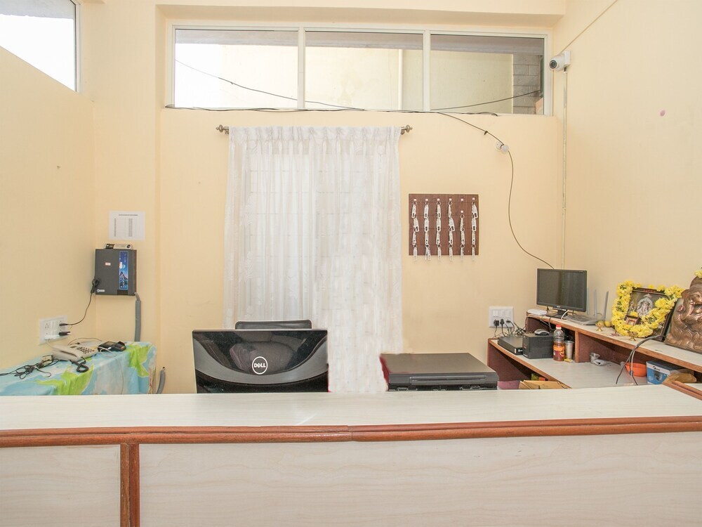 Бангалор: OYO 12776 SV Suites