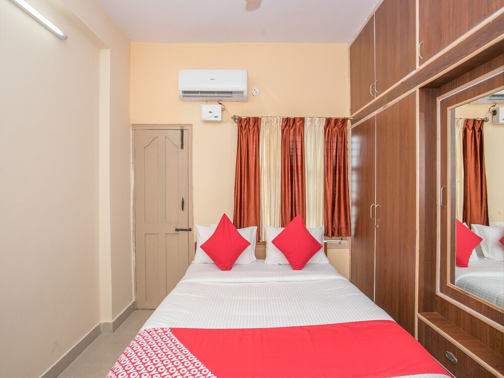 Бангалор: OYO 12776 SV Suites