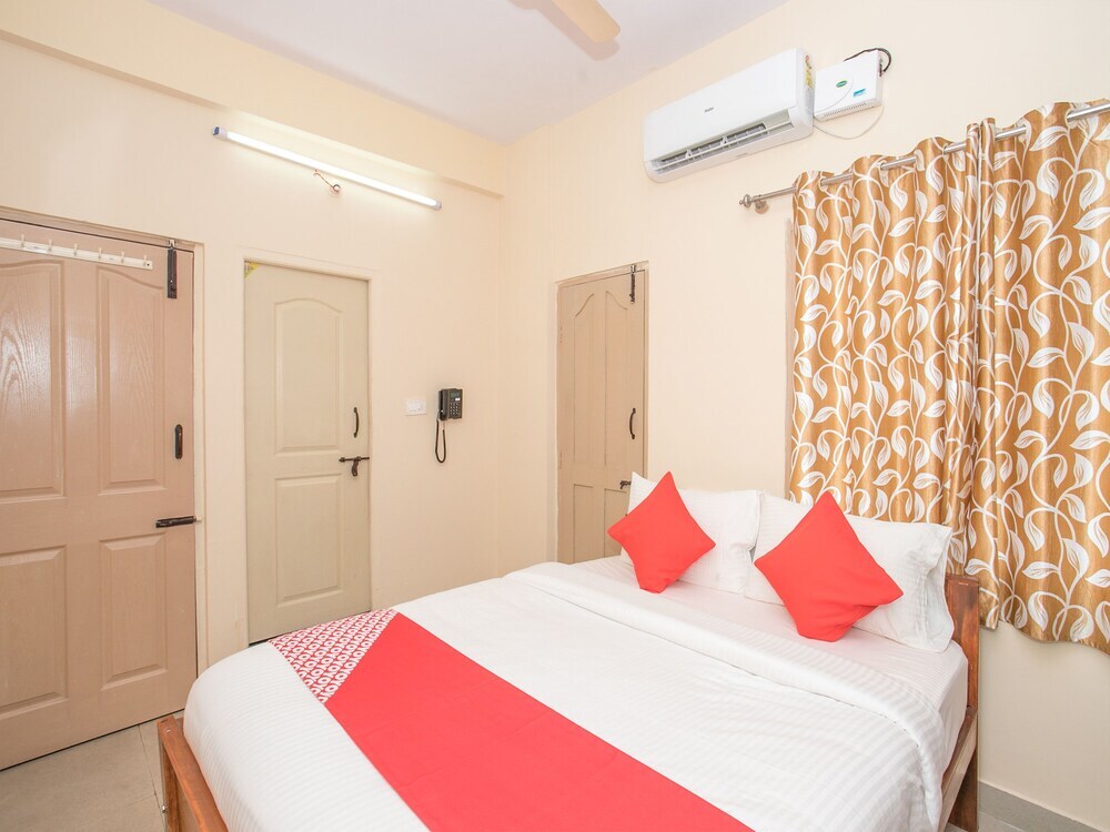 Бангалор: OYO 12776 SV Suites