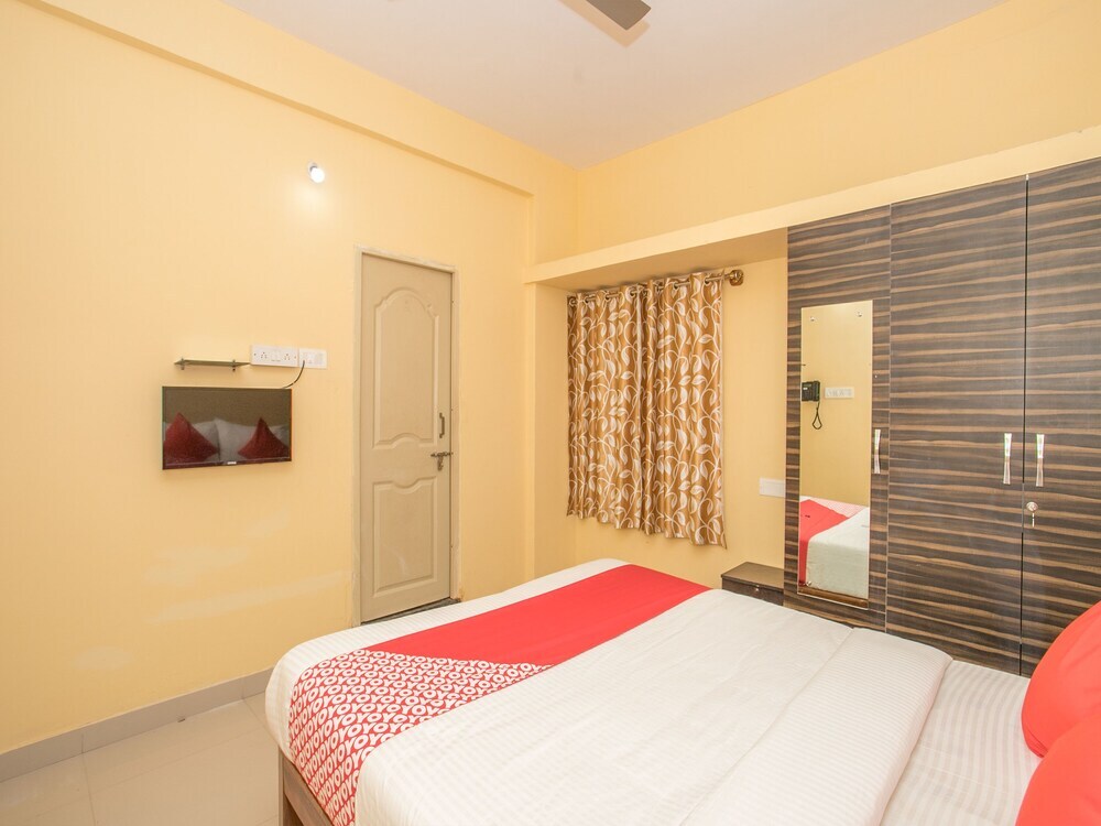 Бангалор: OYO 12776 SV Suites