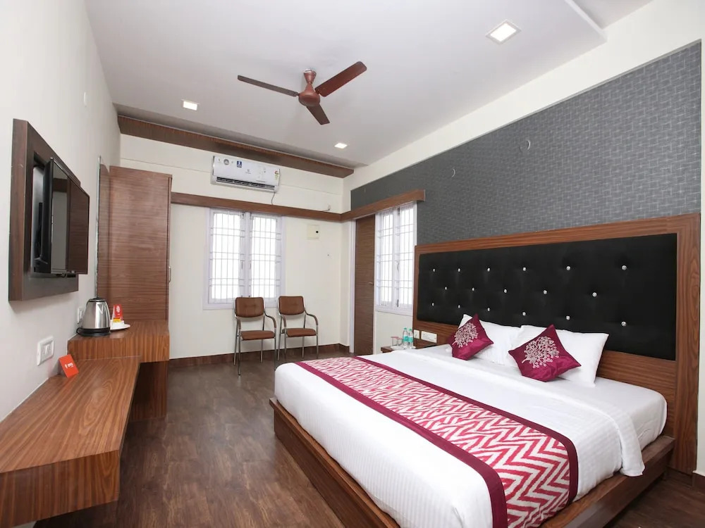 Ченнаи: Capital O 14043 Hotel Star Holiday