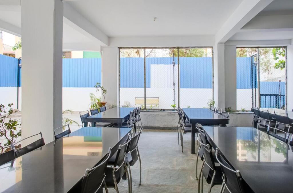 Пуна: StayBird - AERITH STUDIOS, Exclusive Residences, Kharadi