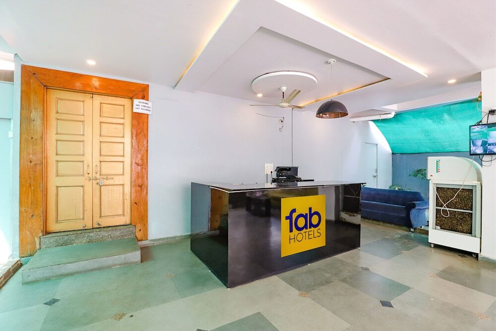 Нагпур: FabExpress Osca Inn