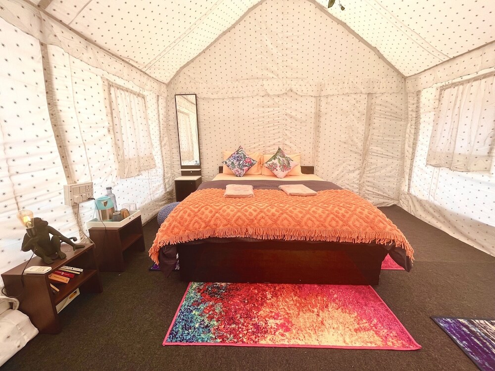 Мохан Чатти: Antrix Resorts & Retreat