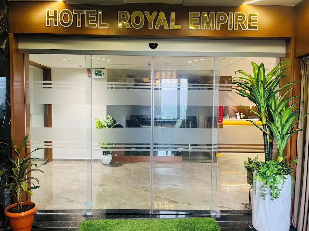 Гандхинагар: Hotel Royal Empire