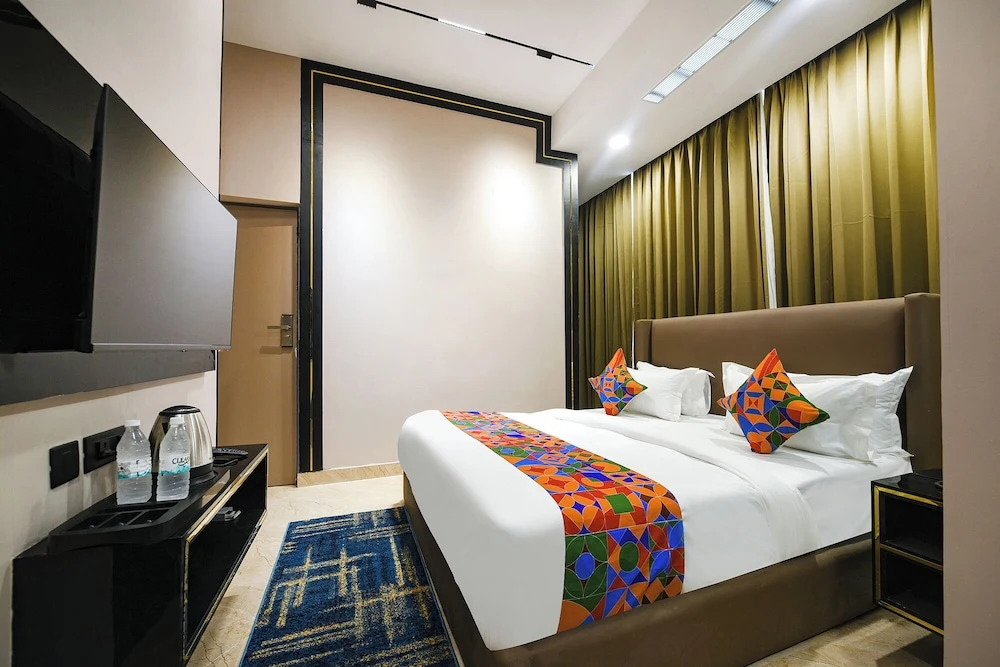 Нойда: Fabhotel Prime Elegance Suites