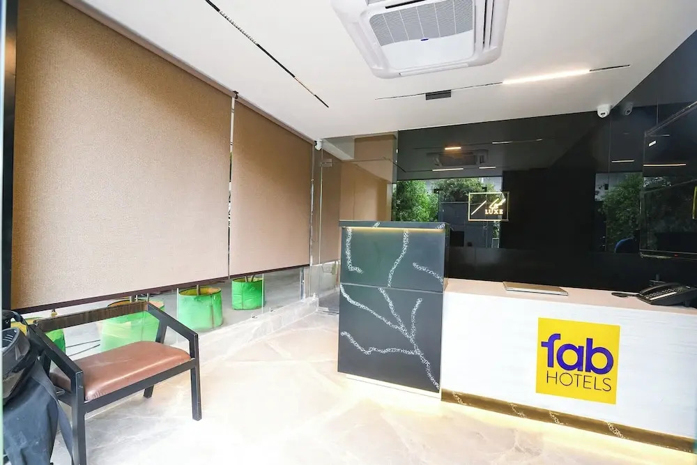 Нойда: Fabhotel Prime Elegance Suites