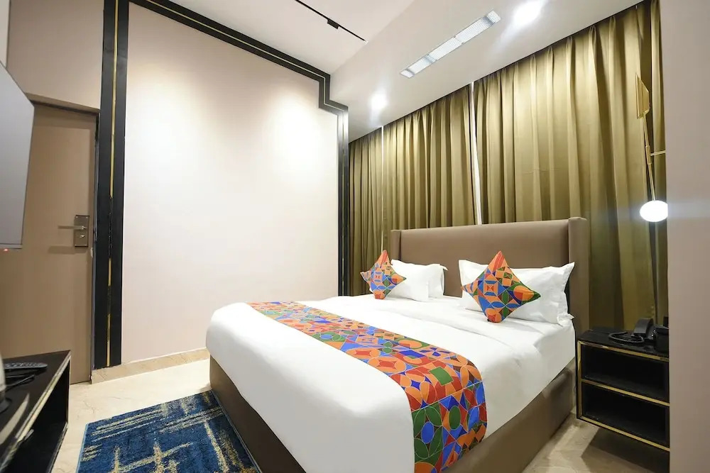 Нойда: Fabhotel Prime Elegance Suites