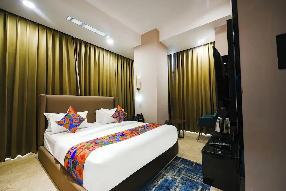 Нойда: Fabhotel Prime Elegance Suites