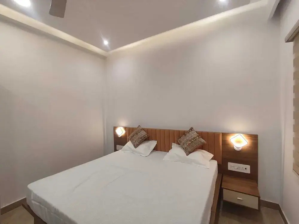 Айодхья: The Tribhuvan Residency