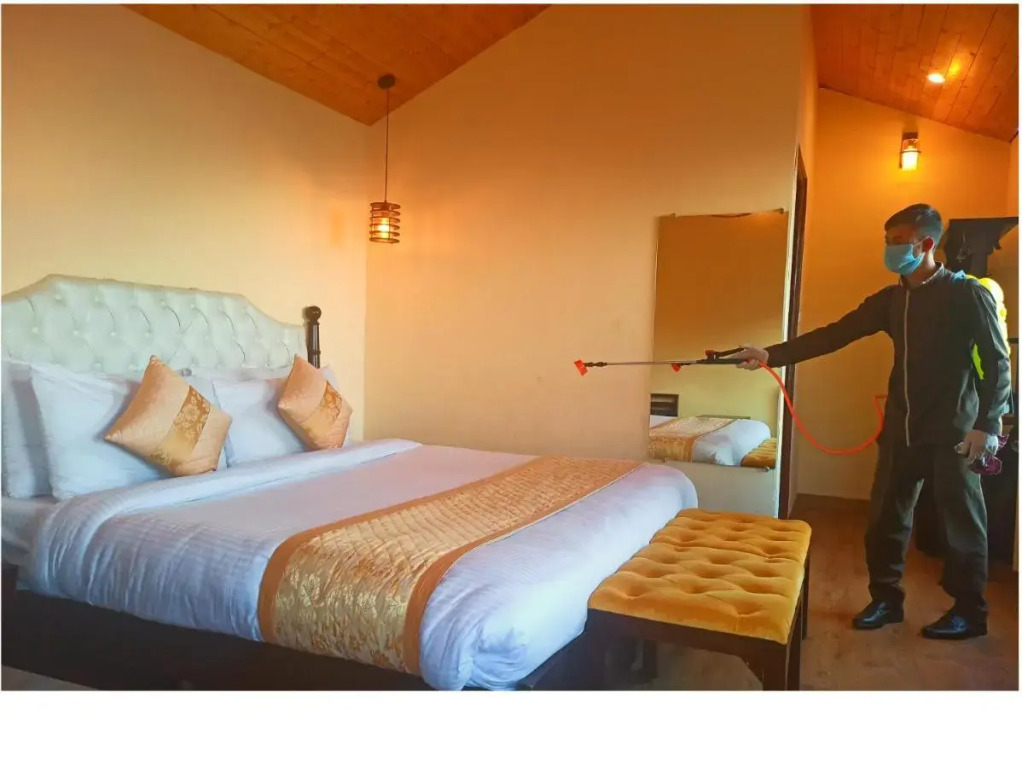 Чамба: Aaroham by Aamod Dalhousie Luxury Cottage Resort