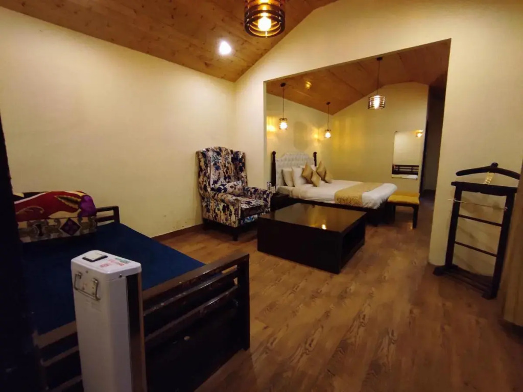 Чамба: Aaroham by Aamod Dalhousie Luxury Cottage Resort