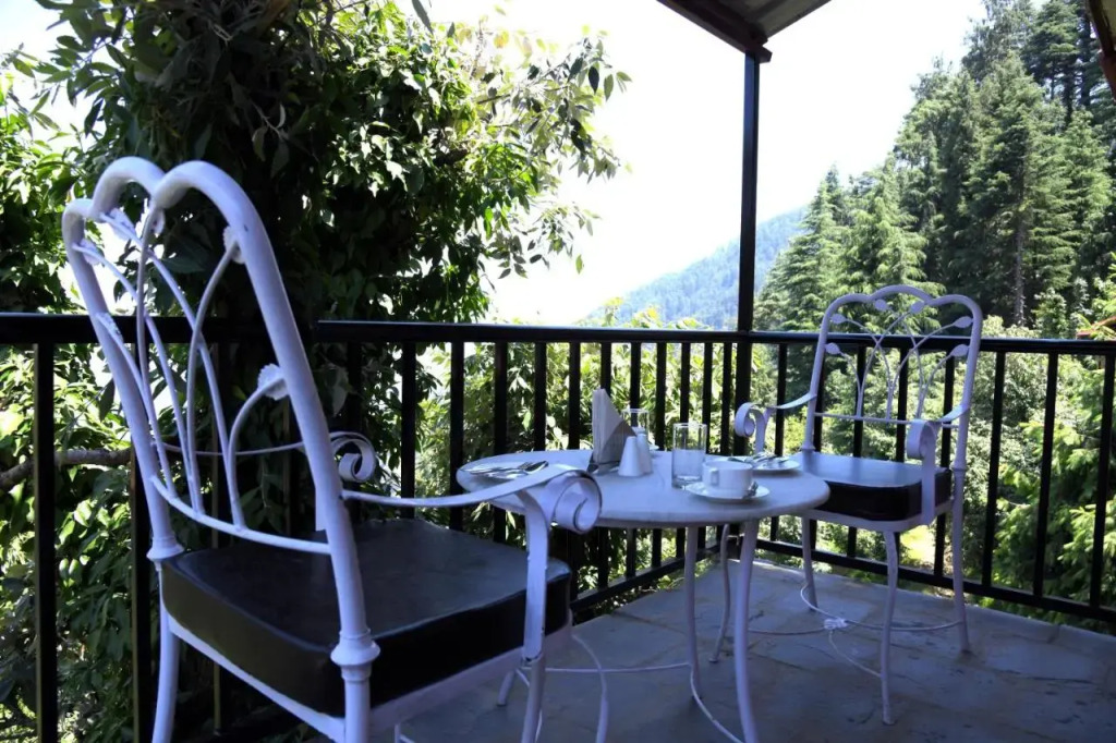 Чамба: Aaroham by Aamod Dalhousie Luxury Cottage Resort