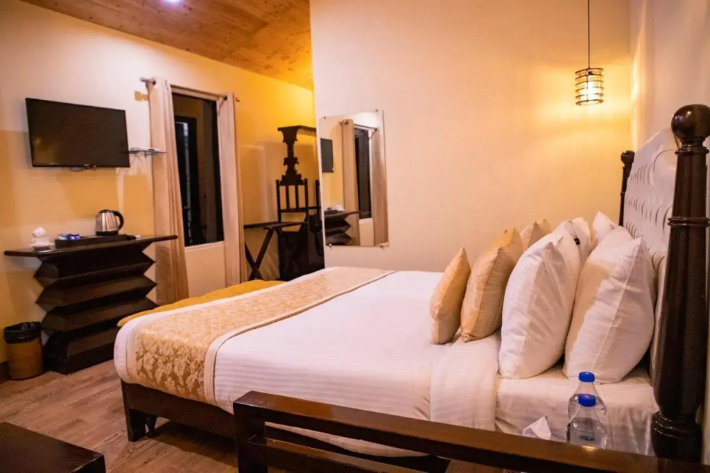 Чамба: Aaroham by Aamod Dalhousie Luxury Cottage Resort