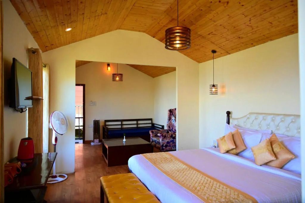 Чамба: Aaroham by Aamod Dalhousie Luxury Cottage Resort
