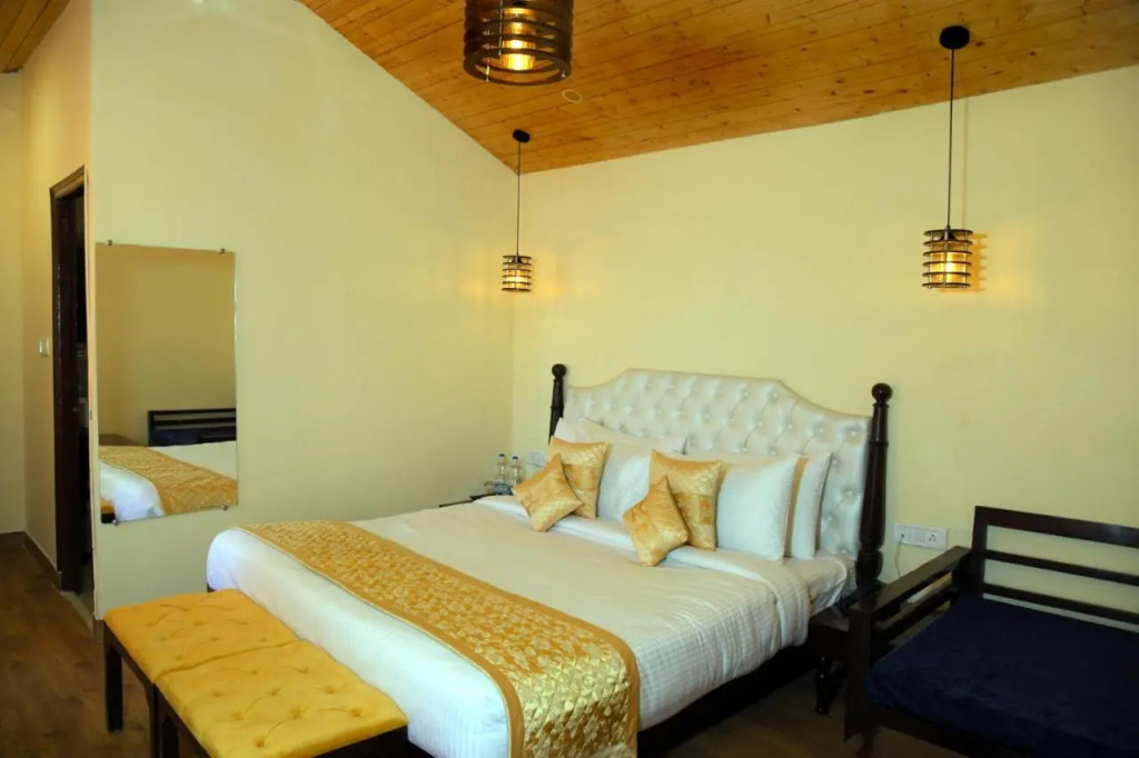 Чамба: Aaroham by Aamod Dalhousie Luxury Cottage Resort