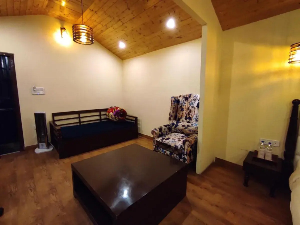 Чамба: Aaroham by Aamod Dalhousie Luxury Cottage Resort
