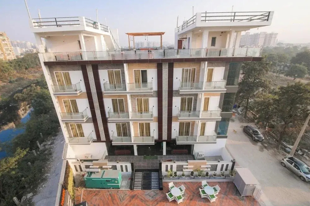 Большая Нойда: Kusum house