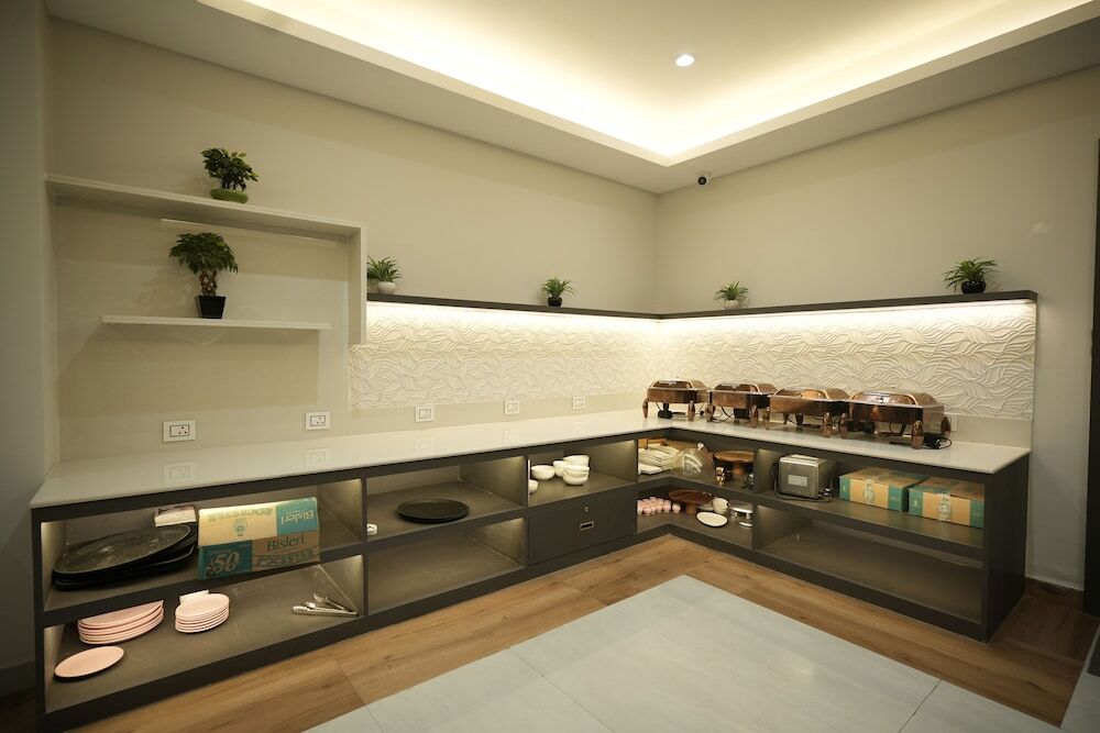 Асансол: Hotel The Avoir Asansol