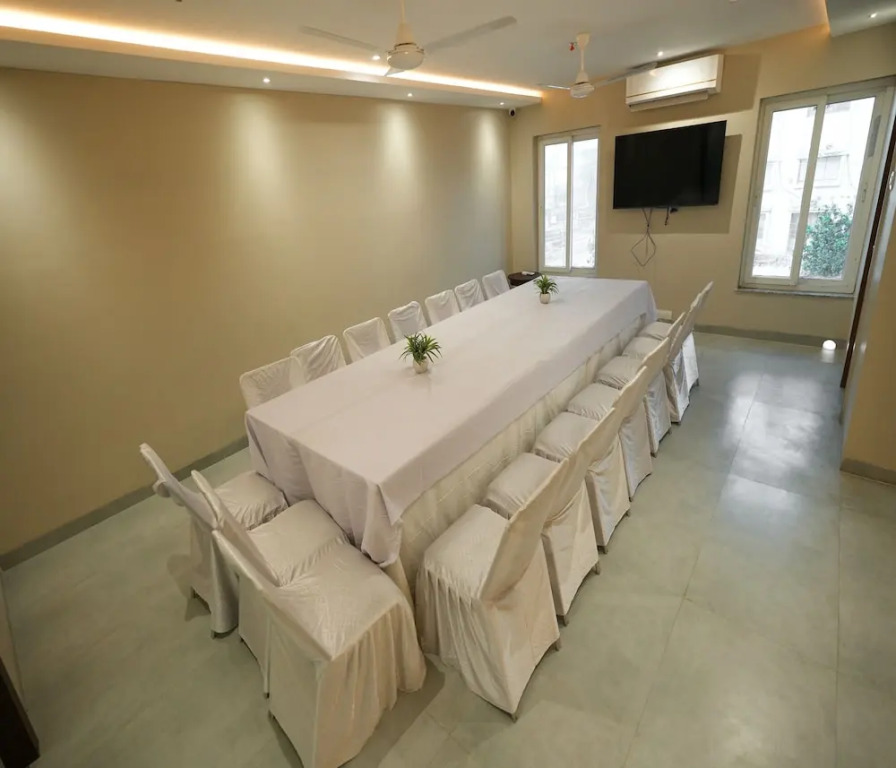 Асансол: Hotel The Avoir Asansol
