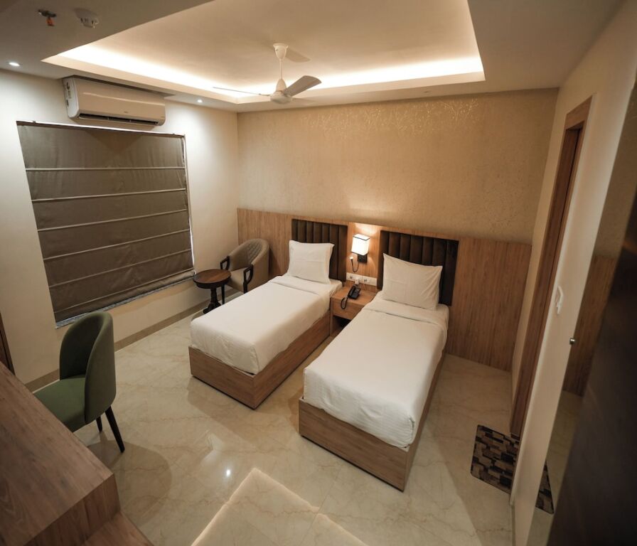 Асансол: Hotel The Avoir Asansol