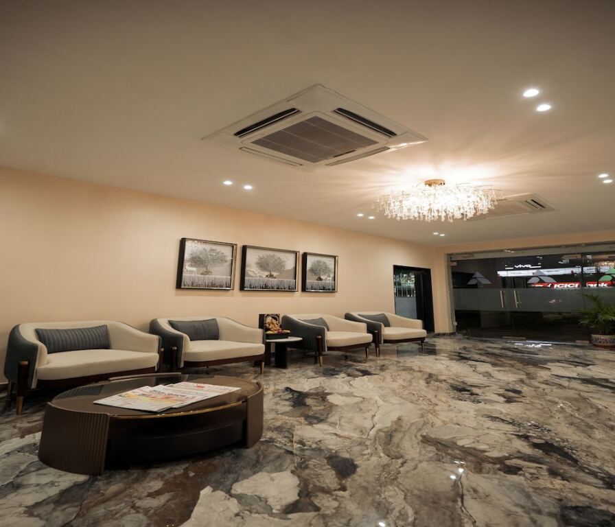 Асансол: Hotel The Avoir Asansol