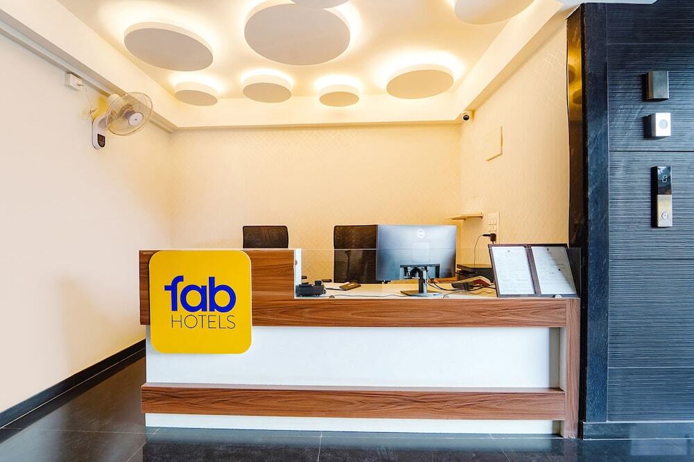 Бангалор: FabHotel Elegant I