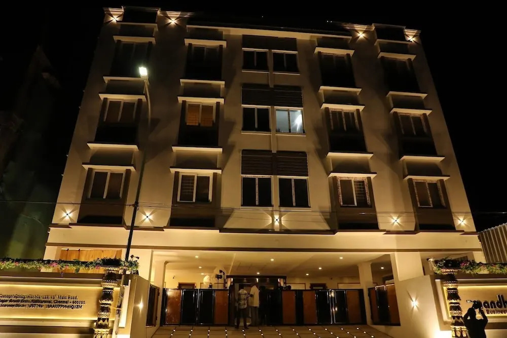 Ченнаи: Nandhavanam A Business Class Residency