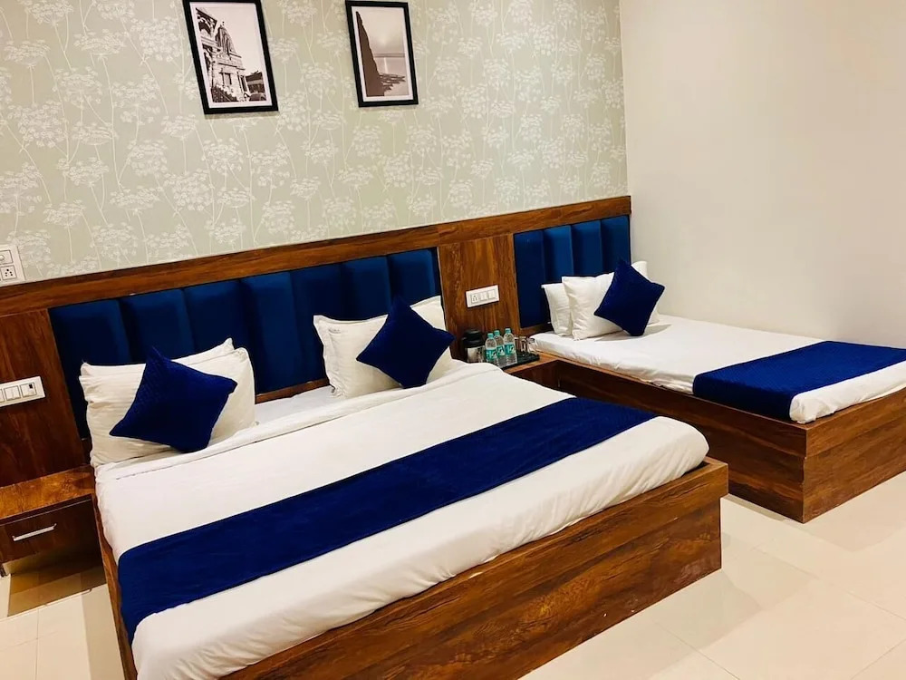 Вриндаван: Hotel Harikripa Dham