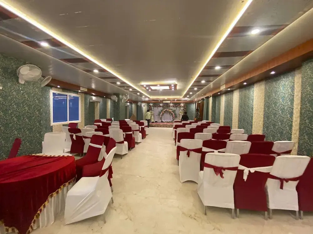 Варанаси: Hotel Varuna Grand