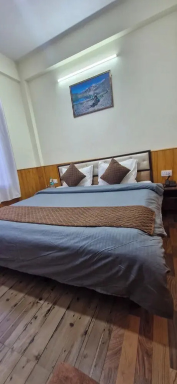 Шимла: White Villa