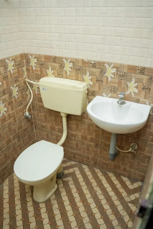 Султан-Батери: GMR Suites