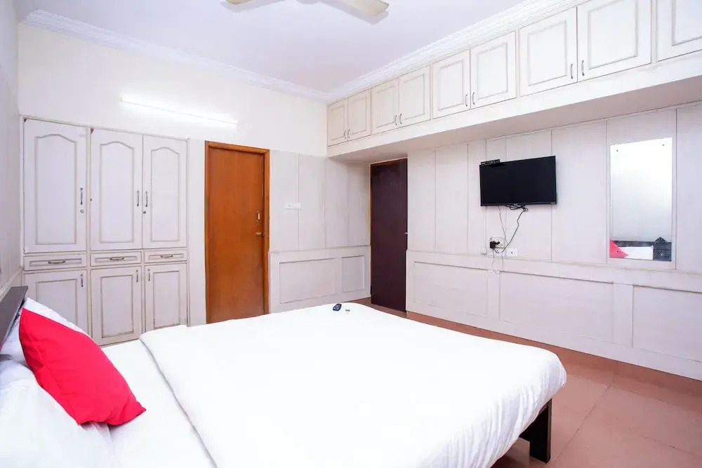 Ченнаи: Stayz Inn La-Villa Pallikaranai