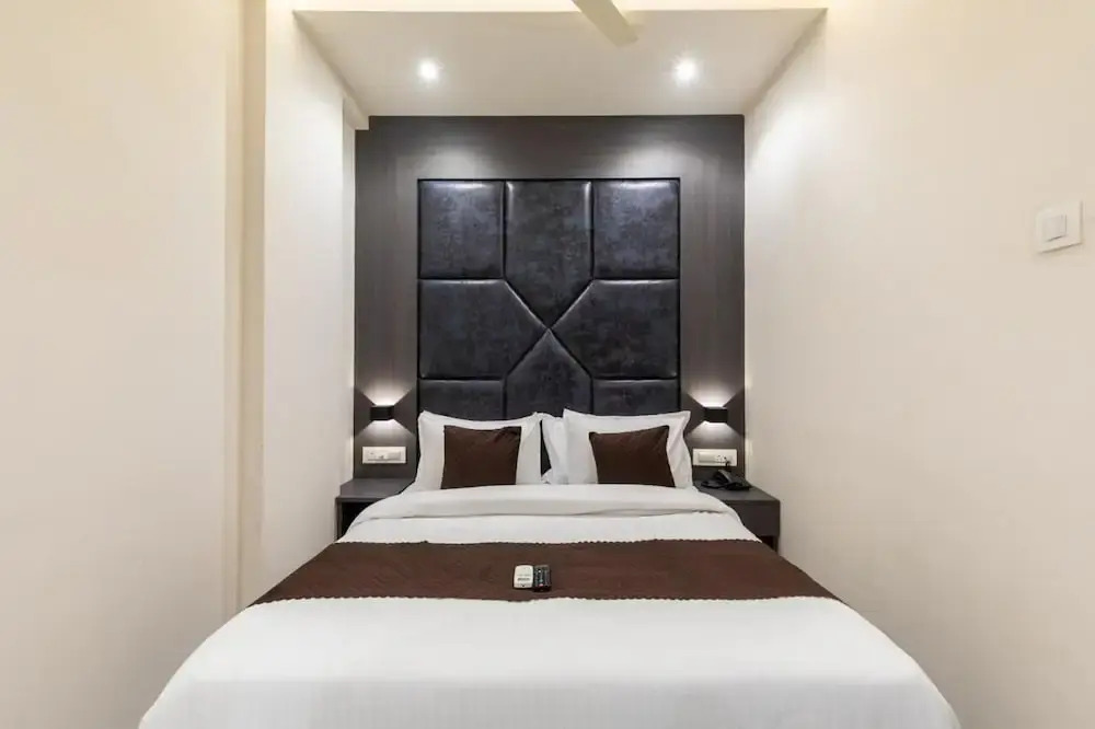 Мумбаи: Hotel Artilla Borivali