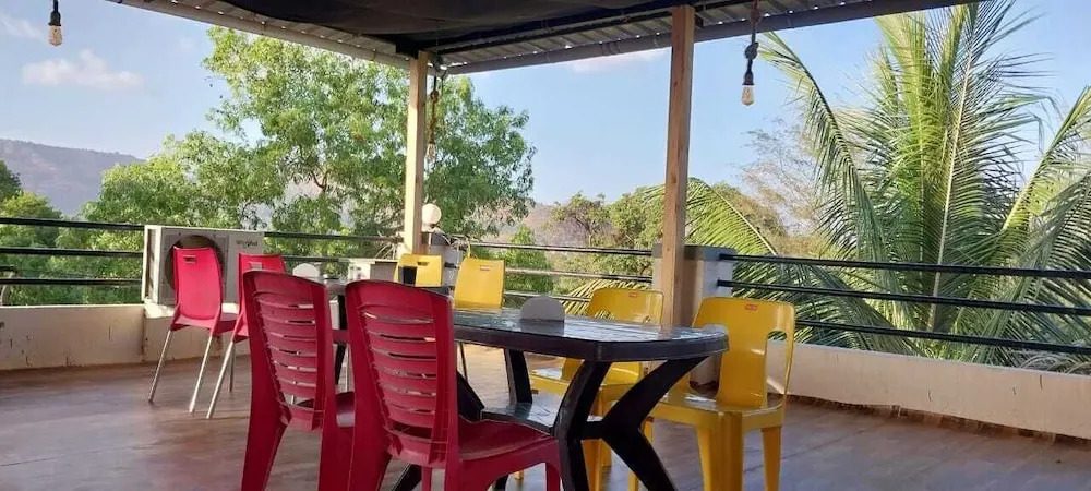 Хандала: karla retreat Resort lonavala