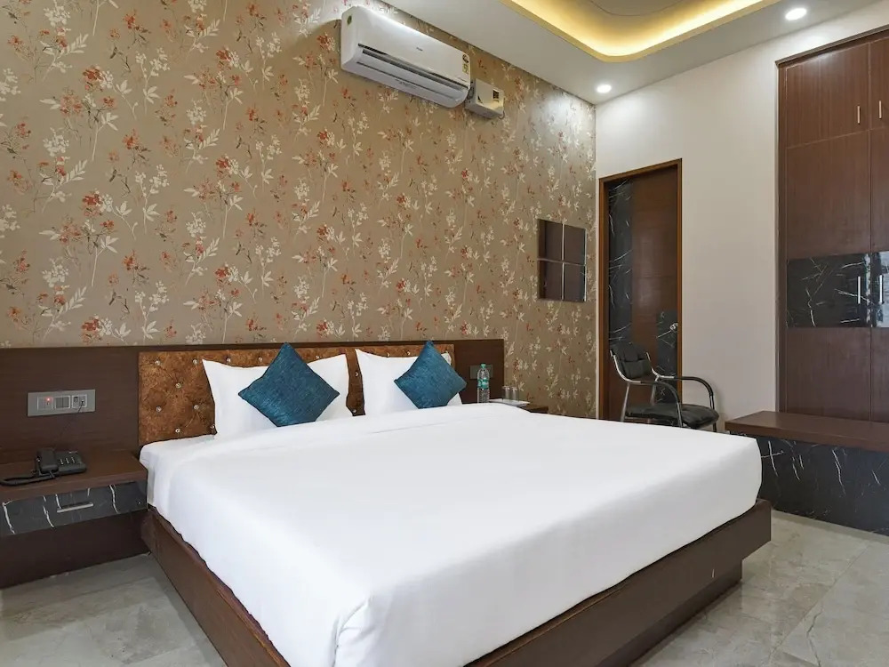 Гуруграм: Hotel Bilaspur Pride