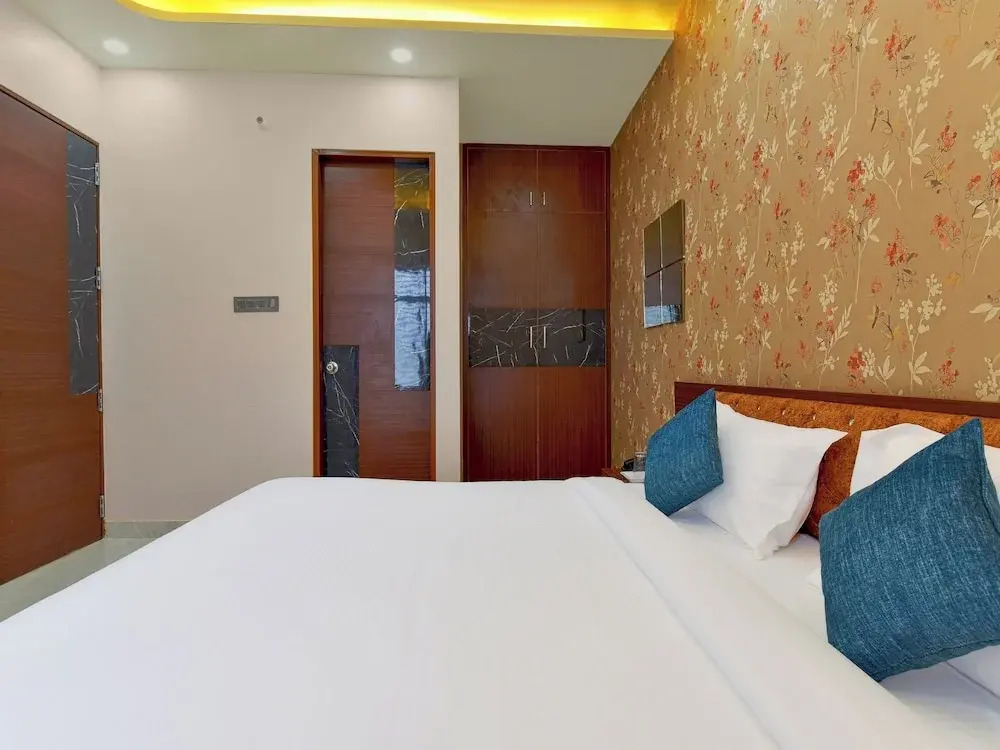 Гуруграм: Hotel Bilaspur Pride