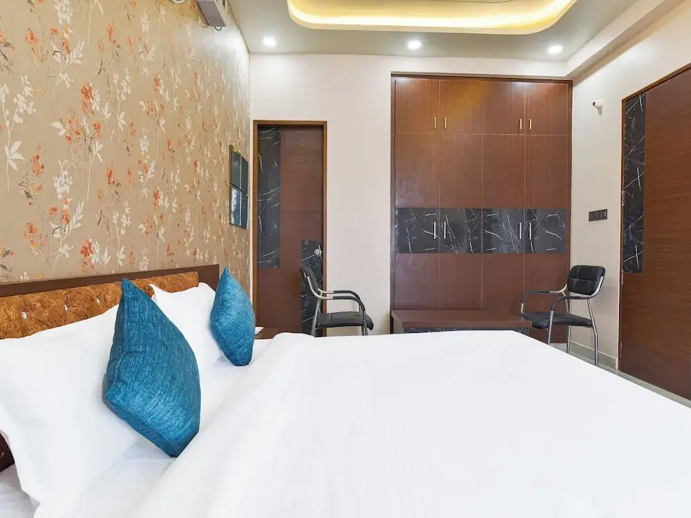 Гуруграм: Hotel Bilaspur Pride