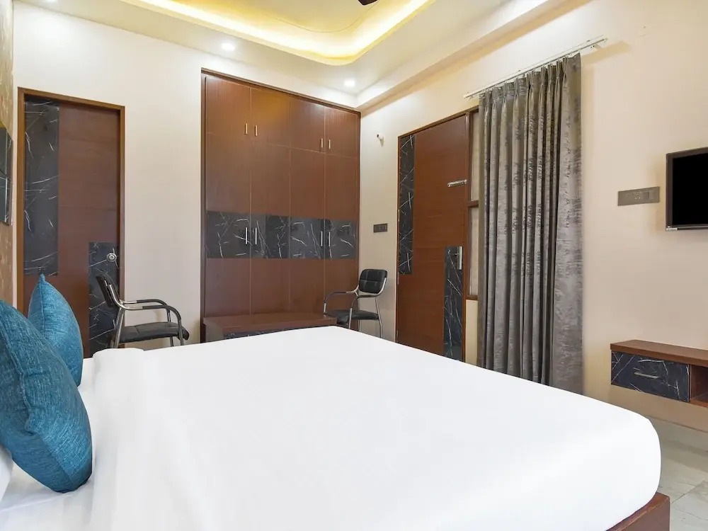 Гуруграм: Hotel Bilaspur Pride