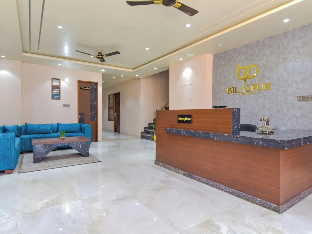 Гуруграм: Hotel Bilaspur Pride