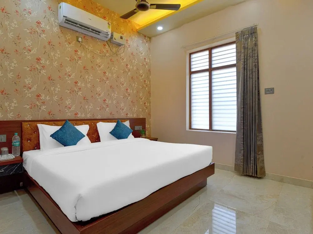 Гуруграм: Hotel Bilaspur Pride