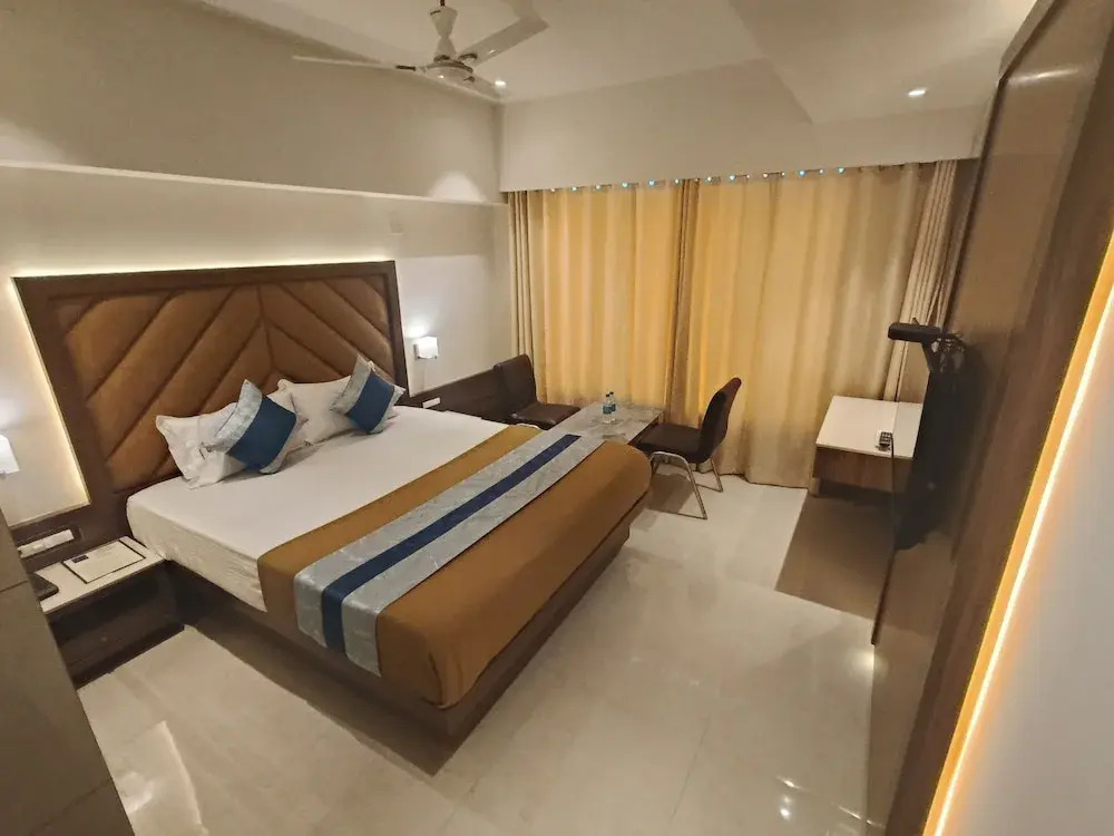 Тхане: Hotel Nakshatra Residency