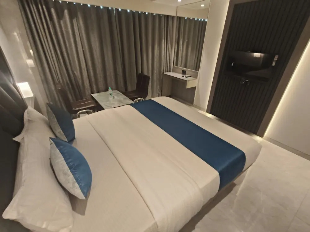 Тхане: Hotel Nakshatra Residency