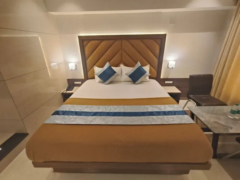 Тхане: Hotel Nakshatra Residency
