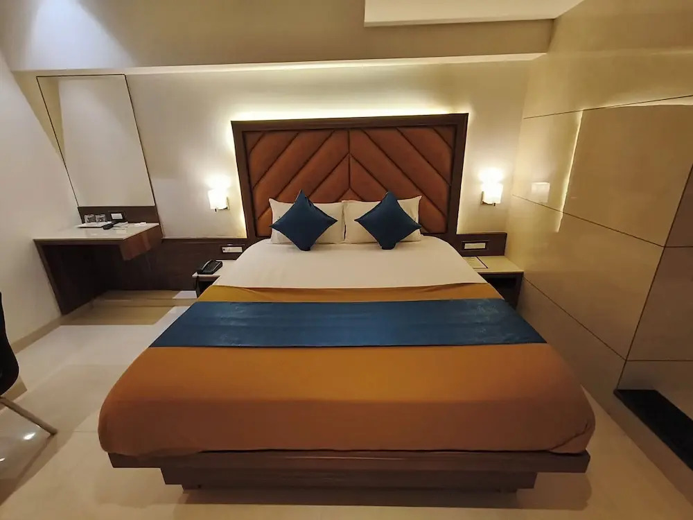 Тхане: Hotel Nakshatra Residency