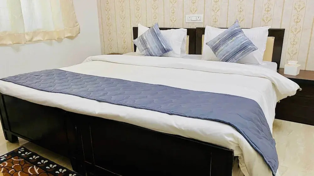 Индаур: Hotel Regency