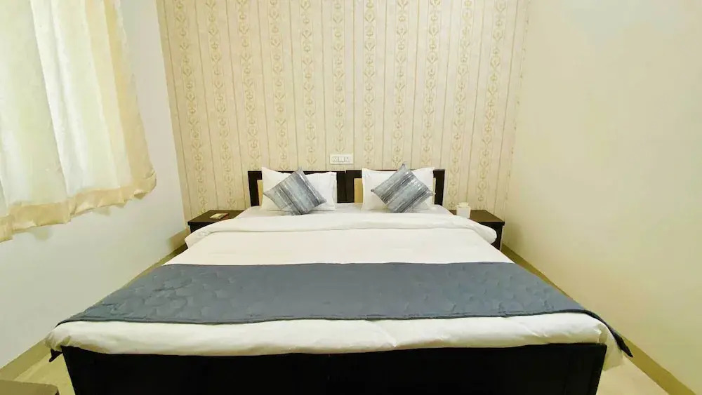 Индаур: Hotel Regency