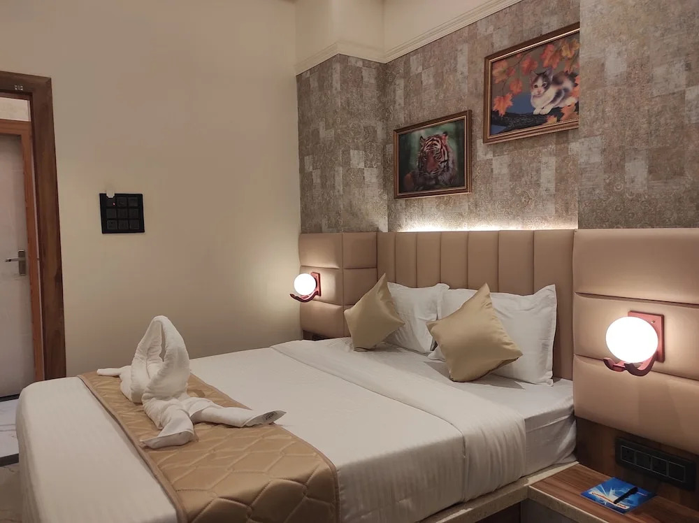 Гувахати: Prag Mahal Residency